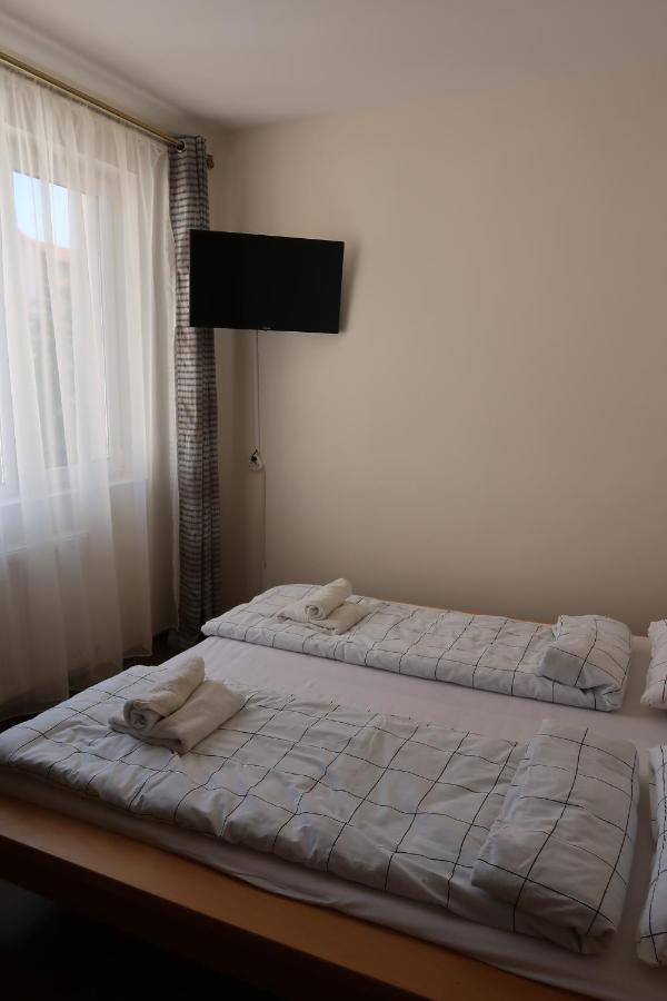 Downtown Studio III Appartement Târgu-Mureş Buitenkant foto